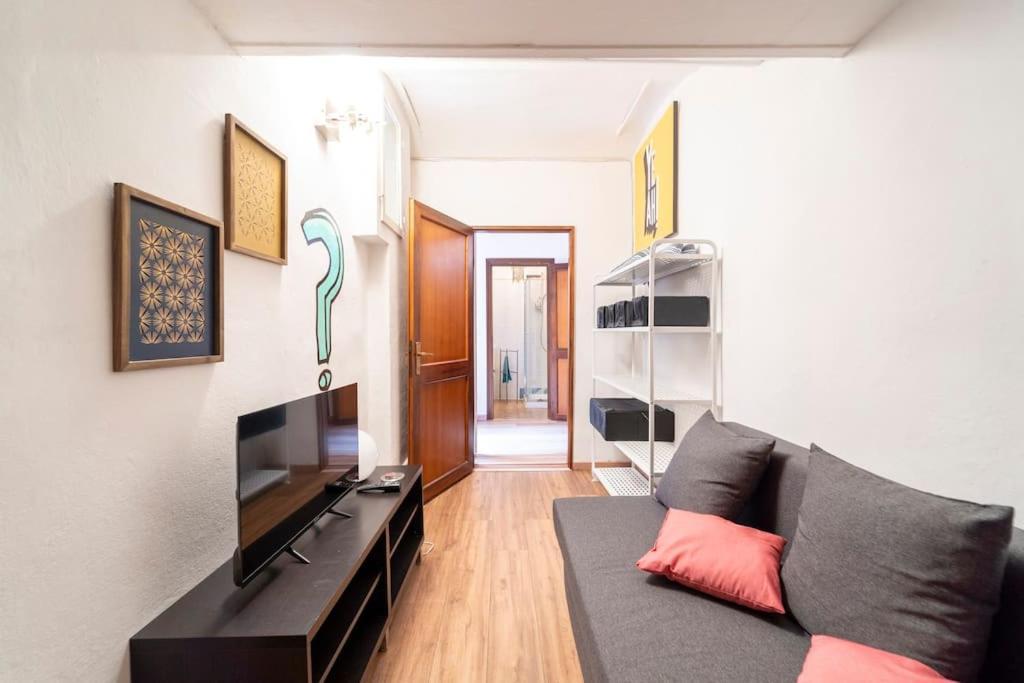 Central And Cozy Loft With Courtyard Bologna Exteriör bild