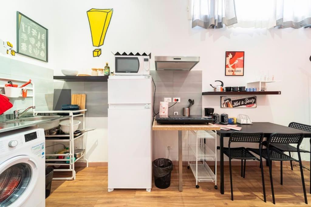 Central And Cozy Loft With Courtyard Bologna Exteriör bild